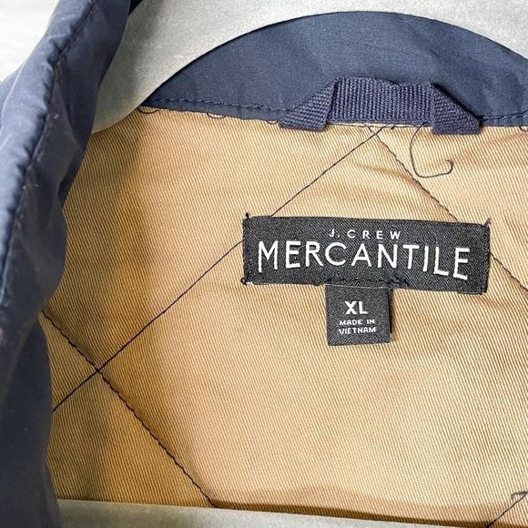 J. Crew Quilted Walker zip up vest Navy Tan Men’s Sz XL - Picture 9 of 10